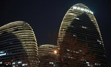 外立面亮化工程：城市樓體建筑的夜間蛻變之旅！